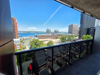 Waterfront 1 BR with huge patio and 6 appliances - 0