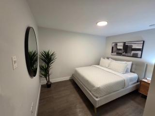 Waterfront 1 BR with huge patio and 6 appliances - 2