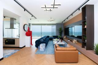 Coastal 3BR Retreat in Seaside Hills Sea View - 5