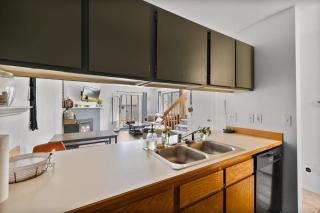 Pet friendly 2 bed in CDA - 2