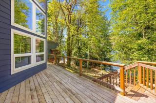 A-Frame Cabin Dock Access & Views BBQ - 4
