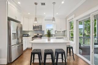 Contemporary Boston Duplex Near the T - 4