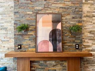 Brownstone 1BR Cherrywood Kitchen Real Brick Near Penn Hospital - 3