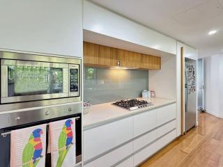 Maggies Beachfront Apartment 2 - 5