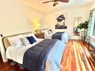 NEW PROPERTY Davis Avenue Luxury Lodge Sleeps 20 - 5