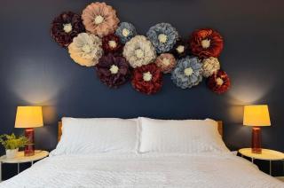 King Bed 2BR 1 Bath Sleeps 5 - 5