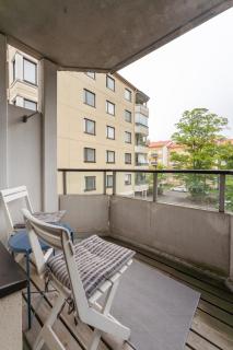 Stylish 1BR Apartment with Private Sauna & Balcony - 4