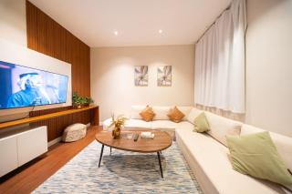 N18 Hotel-style 1BR with patio near Riyadh Front - 0
