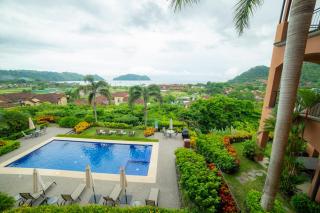 Altavista 5D 3 Bdr 2 bth Ocean View Condo - 9