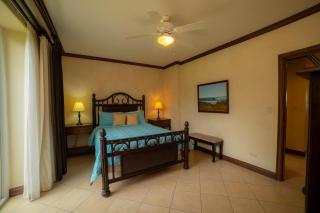 Bay Residence 9F 3 bdr 2 bath - 2