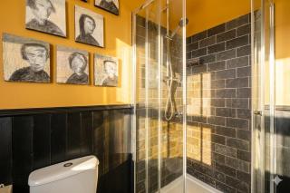 The Curated Cottage - 1