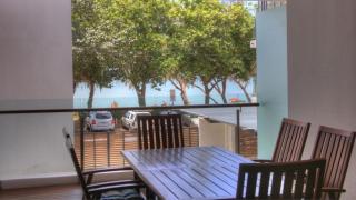 Maggies Beachfront Apartment 4 - 7