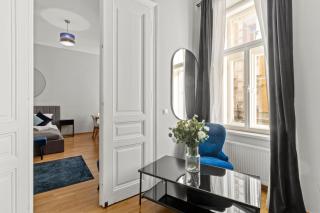 Modern 3-BR - 3 min to Metro U4 - 4