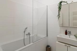Modern 3-BR - 3 min to Metro U4 - 8