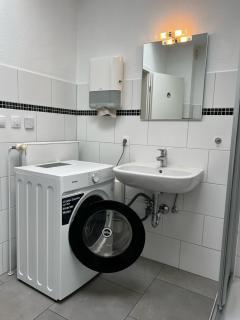 2 BR Apartment, 6 Singlebeds, near A7 Autobahn, Free Parking, Henstedt-Ulzburg - 1
