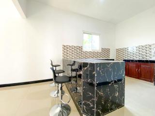 Urbanview Bangsal Mojokerto - 5