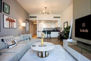 Canal View 1BR in Noora Tower Al Habtoor City - 1