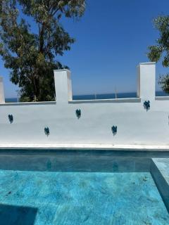 Luxurious 4-Bedroom Villa with Private Pool in Marsa Tunisie - 8