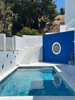 Luxurious 4-Bedroom Villa with Private Pool in Marsa Tunisie - 1