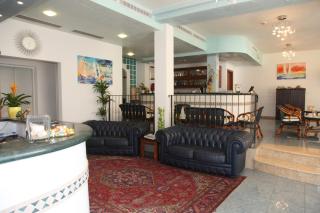 Hotel Bellevue - Bibione - 1