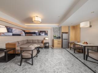 Samala Suites Bangkok Sukhumvit 19 by Kingston Hotels - 4