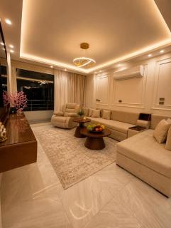 Luxury Seafront Apartment Panoramic Sea View - 4