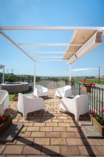 Oasi Orange Villa with Jacuzzi - 8
