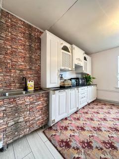 Kyrgyz Guest House - 1