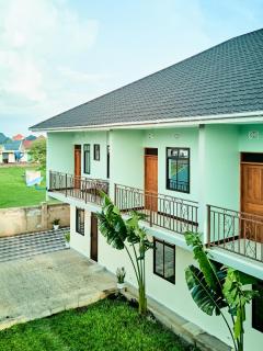 JBG HOUSE and EXECUTIVE LODGE - 4