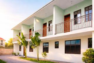 JBG HOUSE and EXECUTIVE LODGE - 2