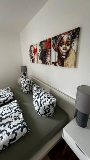StayinDresden de Elbjuwel-Apartment Kingsize-Bett - 2