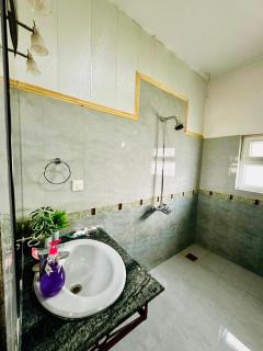 Private Balcony Suite Separate Entrance Garden - 1