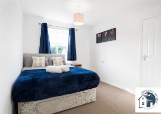Bright 4-Bed Detached Property - Work & Team Ready - Reading Central - 6