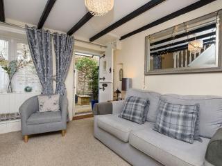 Dolls Cottage - 7