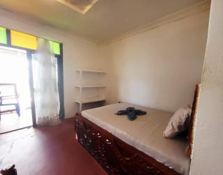 Mzee House - 4