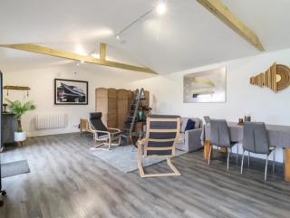 THE KABIN , haymans wharf - 1