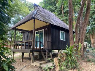 Moonshine Phayam beach resort & restaurant - 9