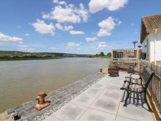 THE KABIN , haymans wharf - 6