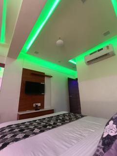 Hotel Metro Ac Rooms - 7