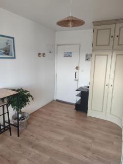 Cabourg, Studio cosy situé dans résidence au bord de mer, collé a la promenade Marcel Proust - 5