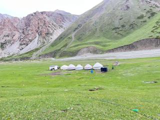 Apish yurt camp - 1