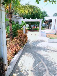 Nenapu Resorts - 2