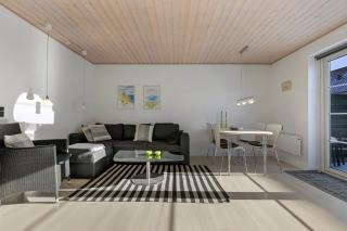 Lyst Og Indbydende Feriehus Sj582 - 3