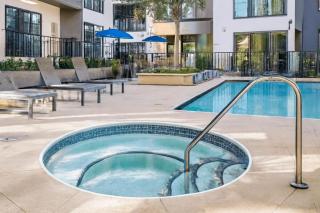 Blueground Streeterville pool gym nr pier CHI-1123 - 8