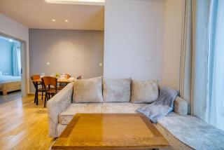 Luxury 2BR Apt En-suite at Wilma Towers ,Pool &Gym - 5
