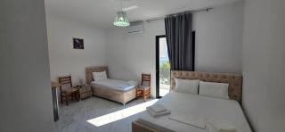 Angela Rooms - 9