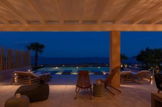 Relaxing Beachfront Private Heated Pool Villa 2 - 3