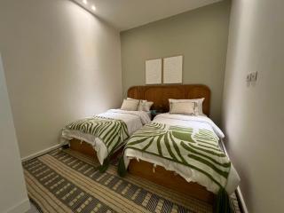 Brand New: 3BR Fairways Gem with Private Pool - 2