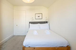 Charming Garden Home in Brixton - 7
