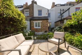 Charming Garden Home in Brixton - 5